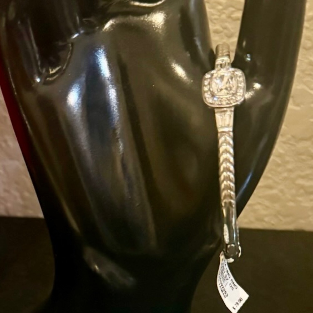 Reina Hinged Bangle Brighton. NWT